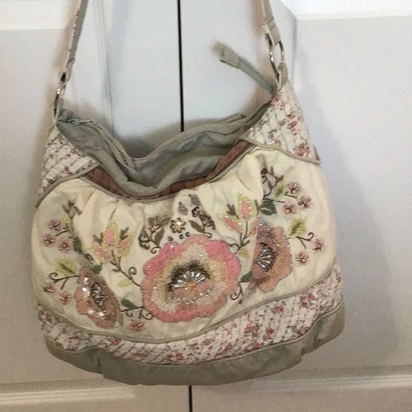 Embellished Summer Purse - Picture 2 of 6